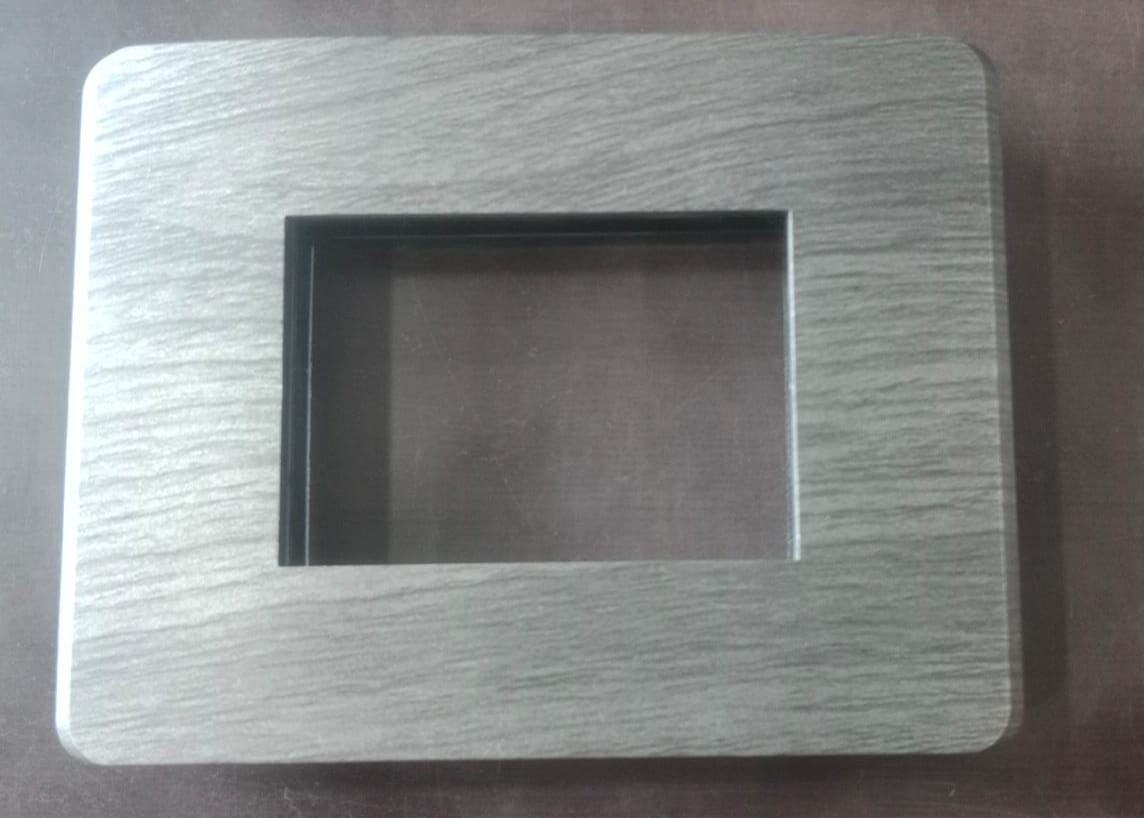 LEO L3 3M Mahogany Wood Plate