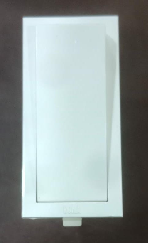 Anchor Roma 20A 2-Way Switch Case 120